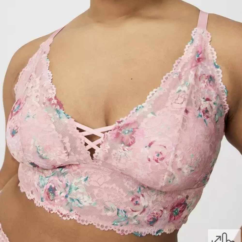 Torrid Lightly Lined Simply Lace XO Front Bralette size 1X